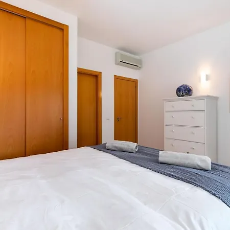 Marina Park Apartment