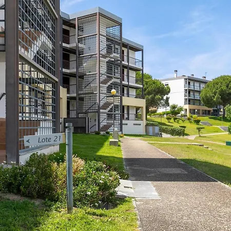 Marina Park Apartment *
