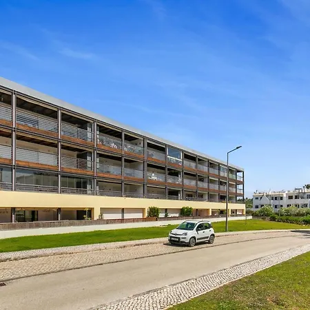 Marina Park Apartment